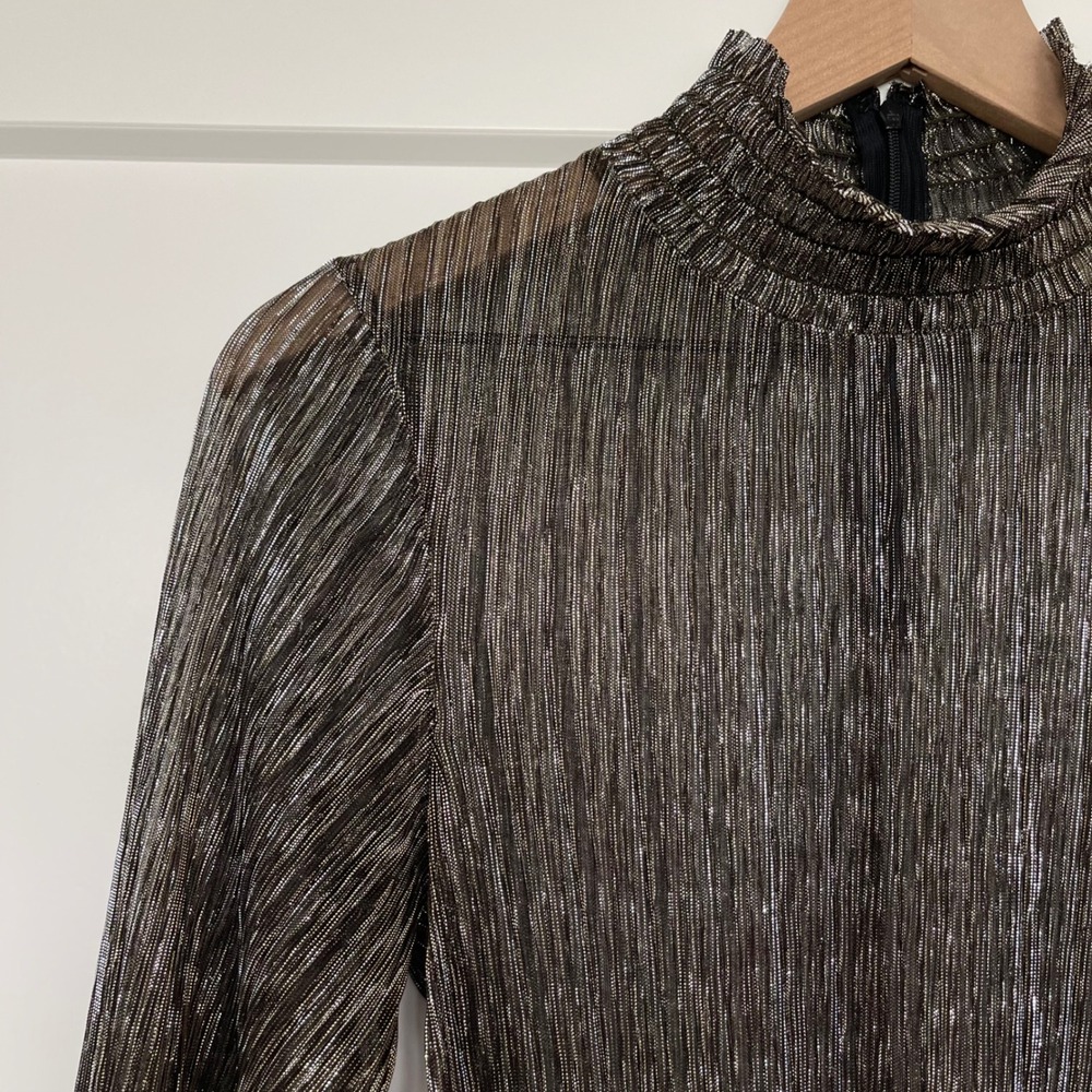 L'AGENCE Paola Blouse XS Gold Black Metallic Sheer Pleated Mock Neck Sexy Chic - Picture 6 of 16
